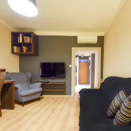 Shortstaypoland Leszno Apartamento *